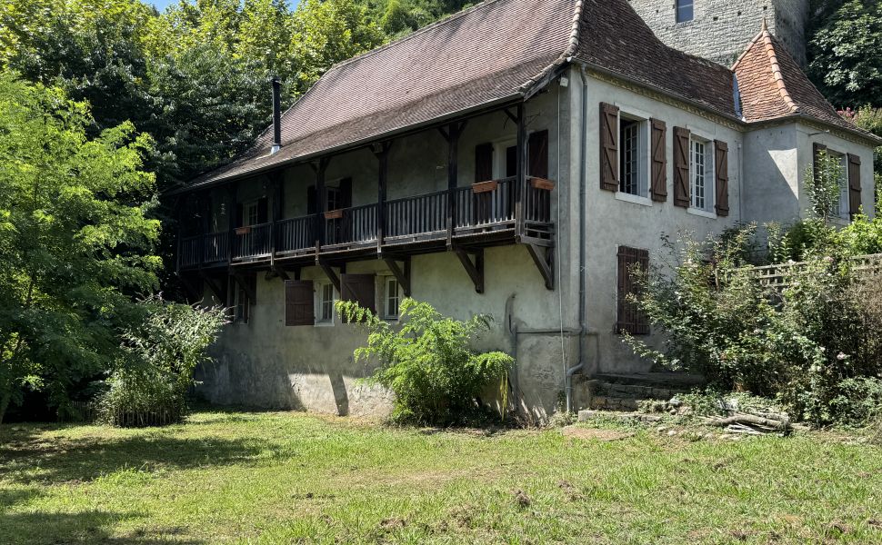 French property for sale - FCH1149
