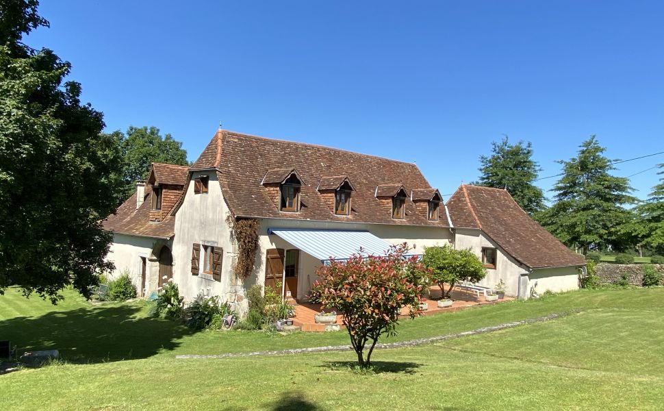 French property for sale - FCH1151