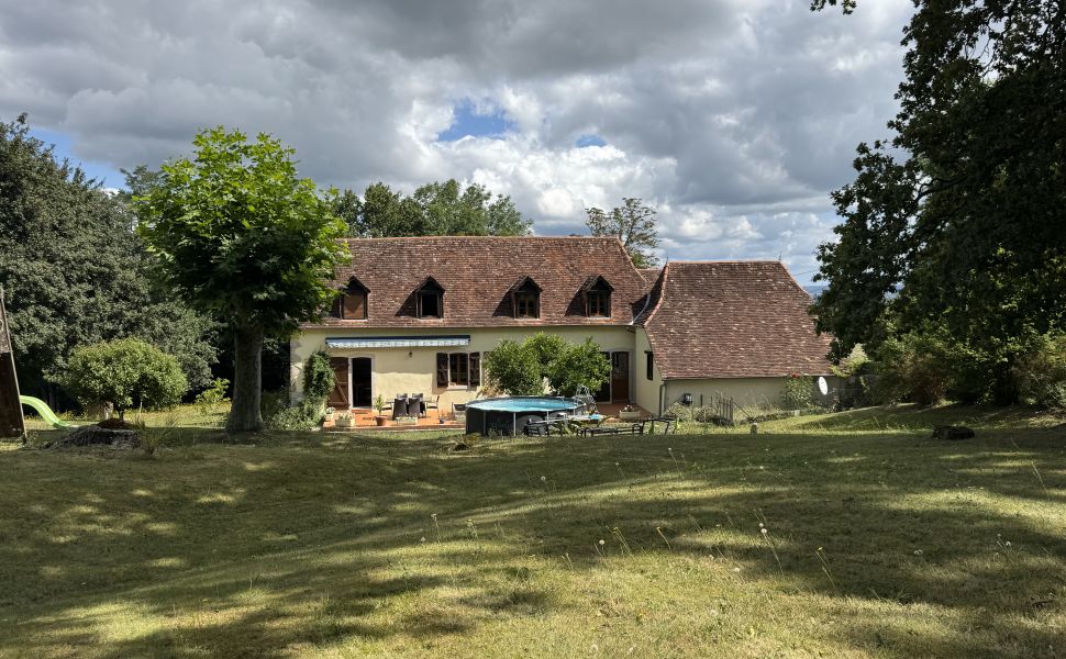 French property for sale - FCH1151