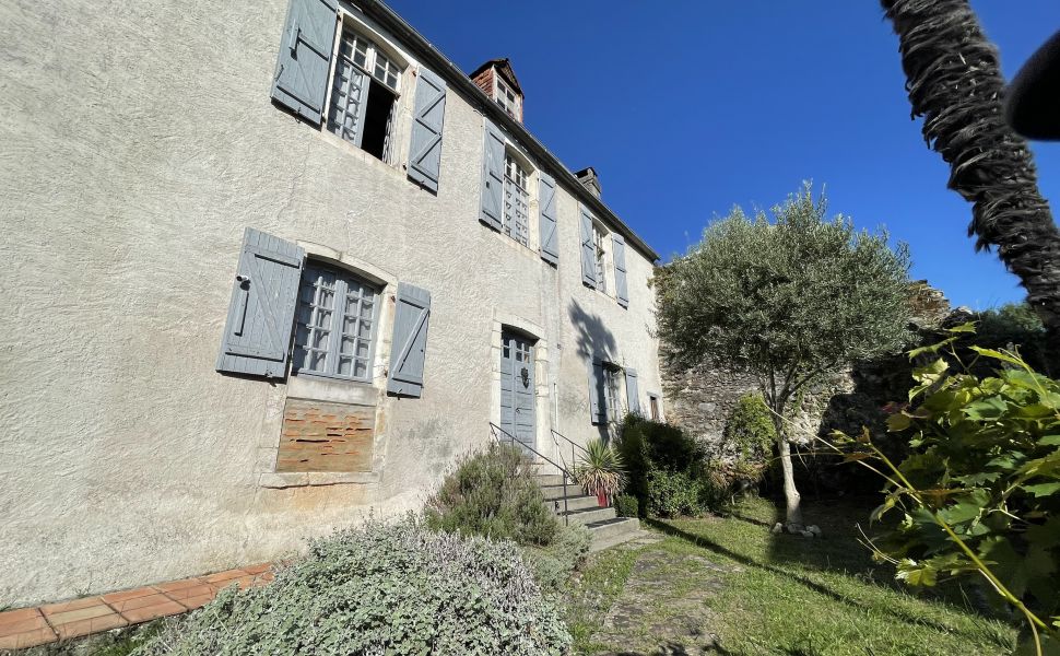 French property for sale - FCH1189