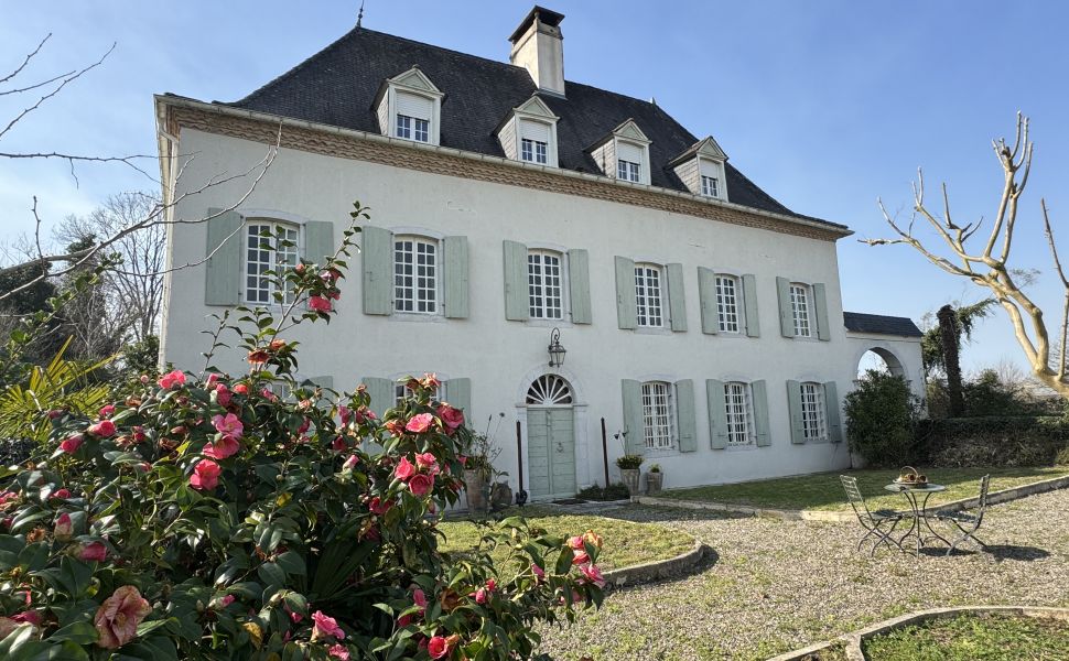 French property for sale - FCH1190