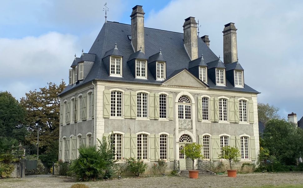 French property for sale - FCH1019