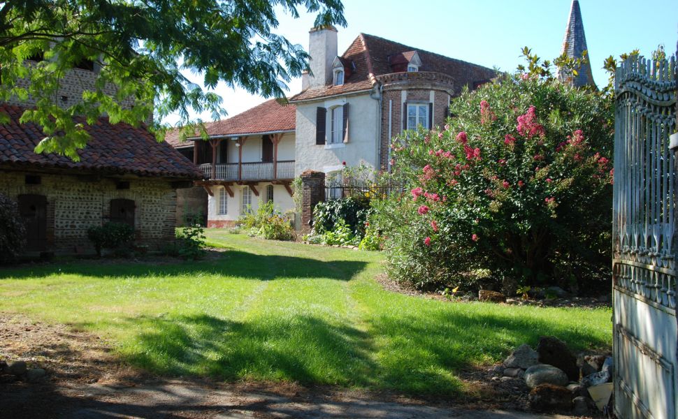 French property for sale - FCH738