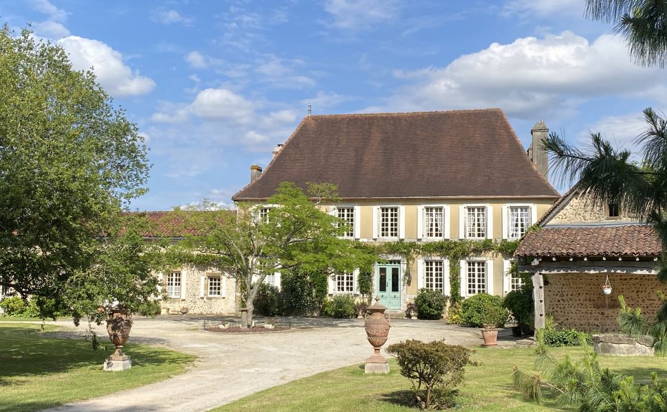 French property for sale - FCH849