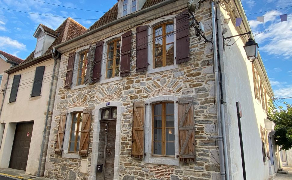 French property for sale - FCH891