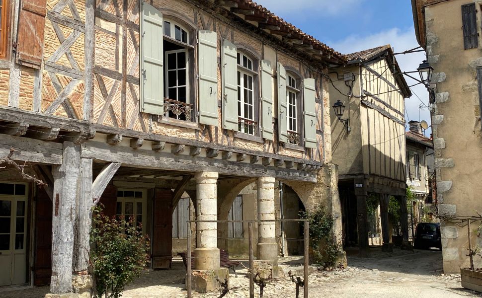 French property for sale - FCH916