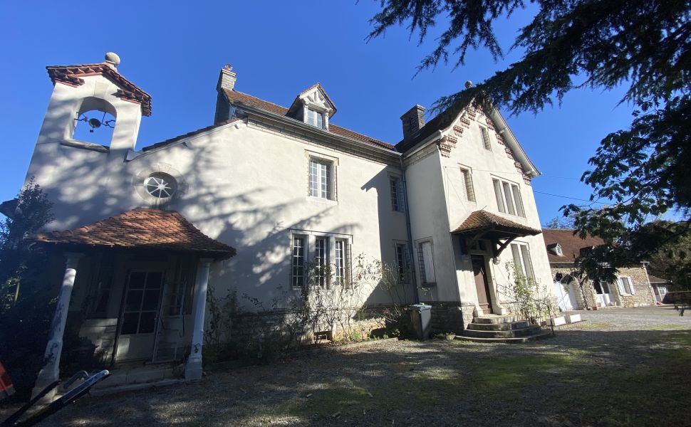 French property for sale - FCH954