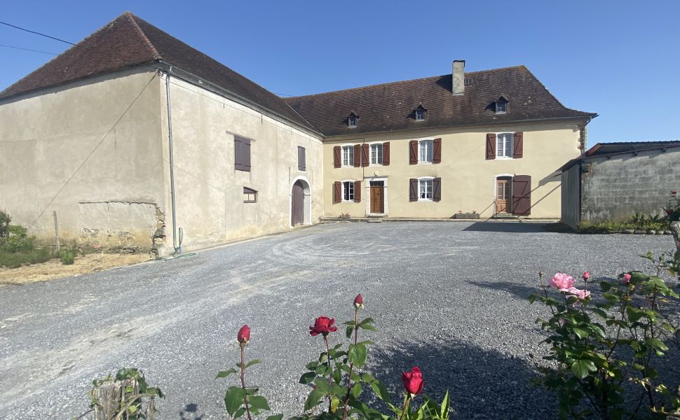 French property for sale - FCH997