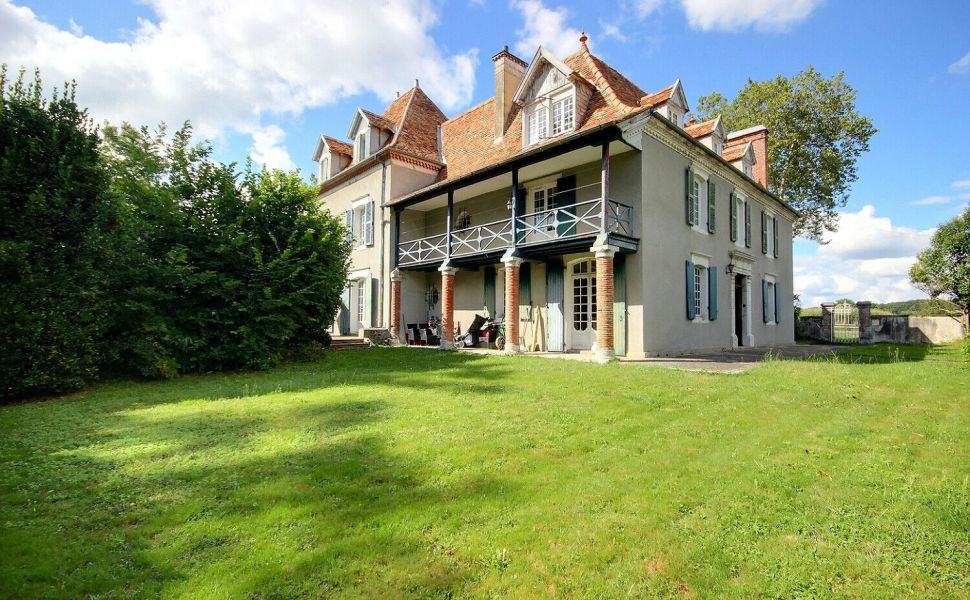 French property for sale - FCH1028