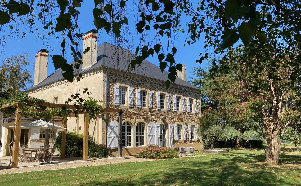 French property for sale - FCH1042