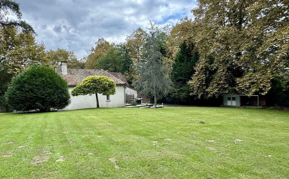 Charmant Moulin Datant du 19ème Siècle, Doté d'Une Piscine, Dans Un Cadre de Paix