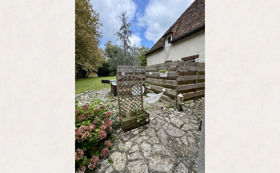 Charmant Moulin Datant du 19ème Siècle, Doté d'Une Piscine, Dans Un Cadre de Paix