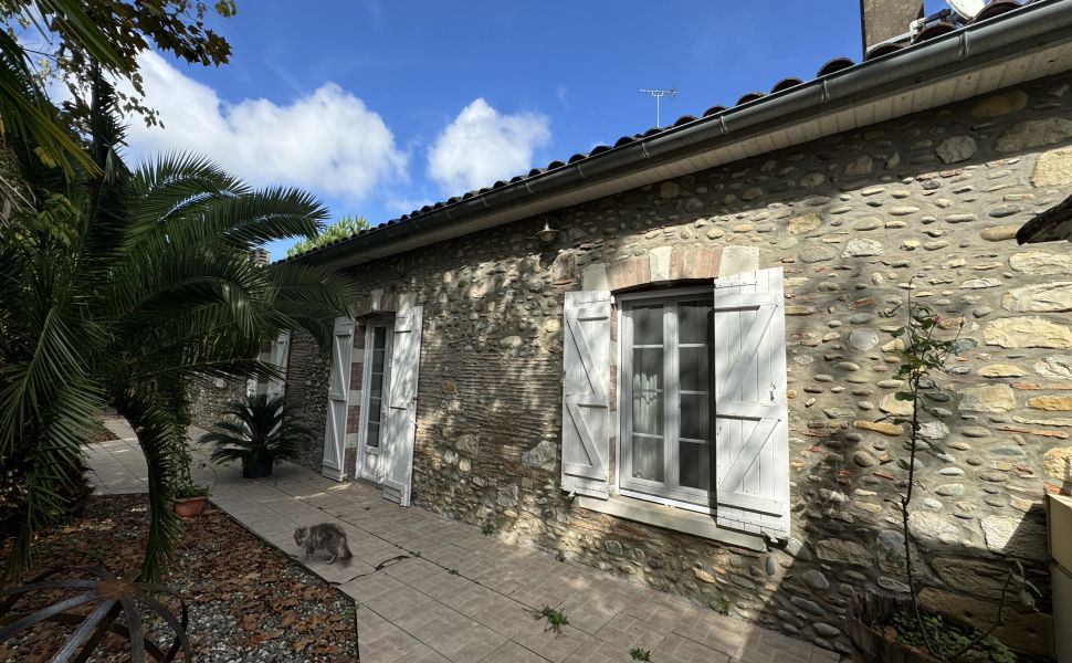 Impeccable Ferme Landaise du 18ème Siècle, Sur Un Parc Paysager de 2,500m2