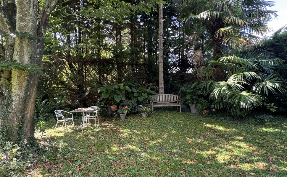 Impeccable Ferme Landaise du 18ème Siècle, Sur Un Parc Paysager de 2,500m2