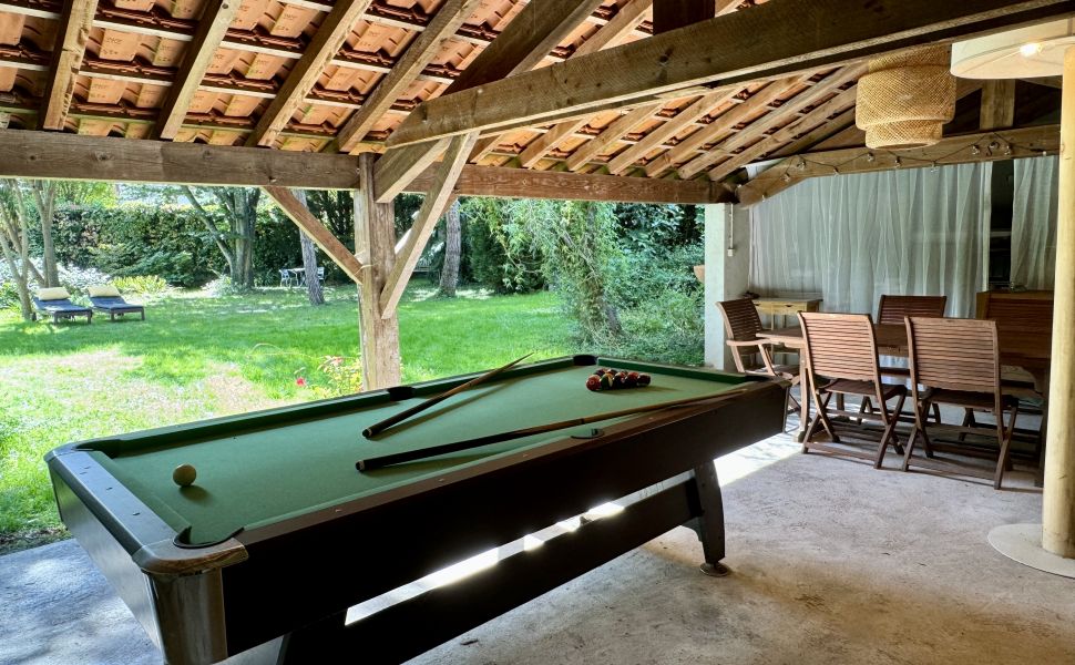 Impeccable Ferme Landaise du 18ème Siècle, Sur Un Parc Paysager de 2,500m2