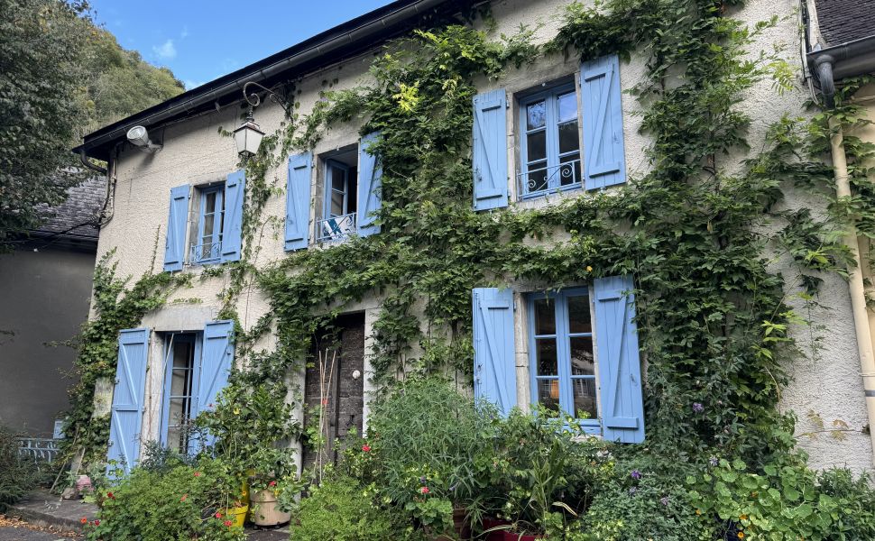 French property for sale - FCH1088