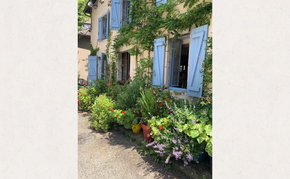 Charmante Maison Béarnaise avec studio d’Artiste au Coeur de la Vallee d’Aspe