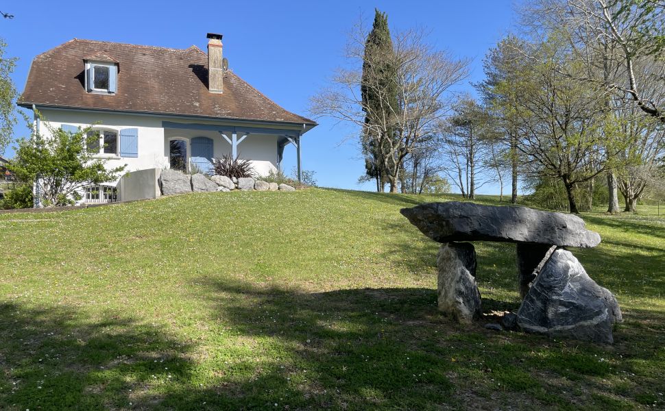 Belle Maison Néo-Béarnaise Située Dans la Ville Thermale de Salies de Béarn