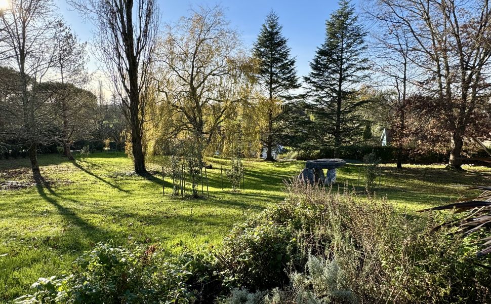 Belle Maison Néo-Béarnaise Située Dans la Ville Thermale de Salies de Béarn