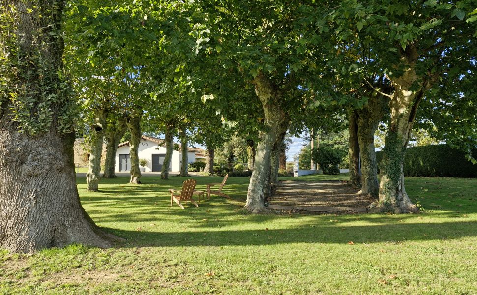 Maison de Campagne Élégant, Situé dans un Cadre Paisible à moins d'une heure de la Côte