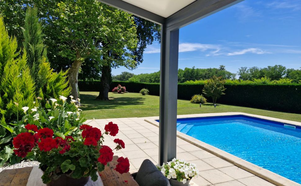 Maison de Campagne Élégant, Situé dans un Cadre Paisible à moins d'une heure de la Côte