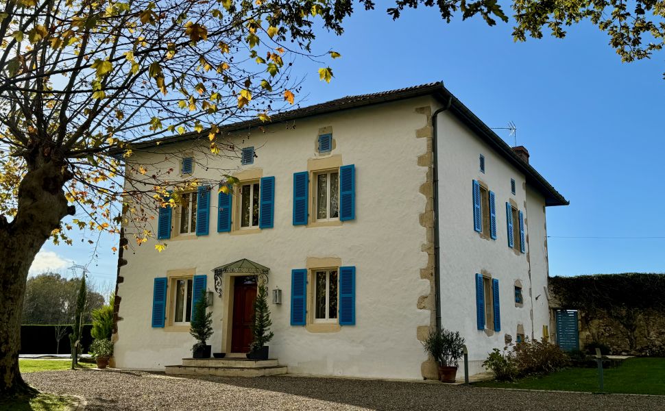 French property for sale - FCH1095