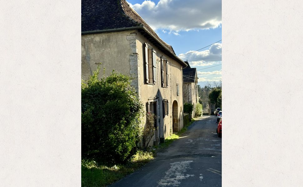 Superbe Maison de Ville Datant de 15ème Siècle