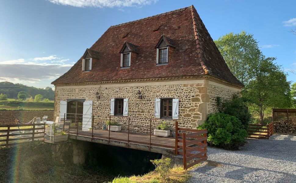 French property for sale - FCH1128