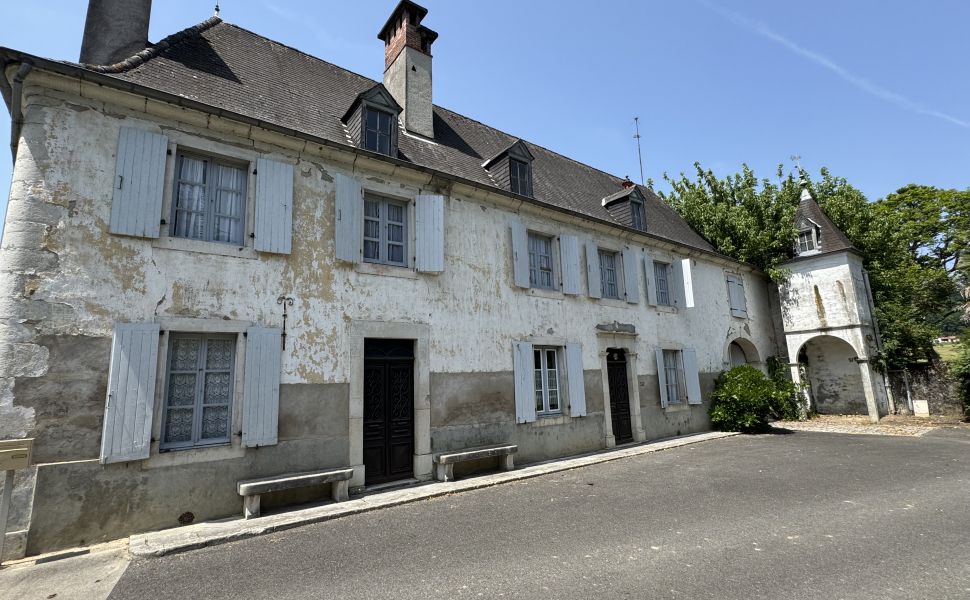 French property for sale - FCH1139