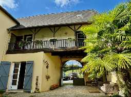 17C Maison de Maitre, set in an Attractive Courtyard with its Original Chai & Barns