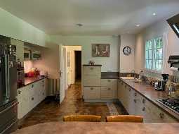 Substantial Family Home; Independent Annex; Walking Distance of the Charming La Bastide Clairence