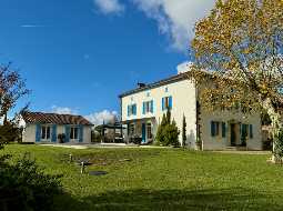 Maison de Campagne Élégant, Situé dans un Cadre Paisible à moins d'une heure de la Côte