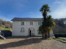 An Exceptional 18C 5-Bed Family Home with 3-Bed Cottage, 22.6 Acres & Pyrenean Views