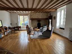 An Exceptional 18C 5-Bed Family Home with 3-Bed Cottage, 22.6 Acres & Pyrenean Views