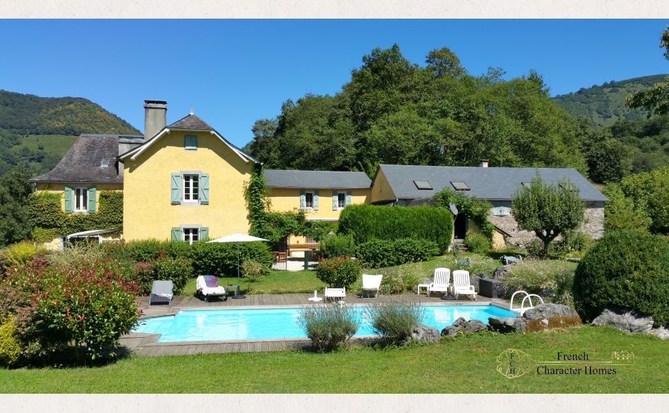 Superb Bearnaise Property and Maison d'Hotes in the rolling foothills of the Pyrenees. 