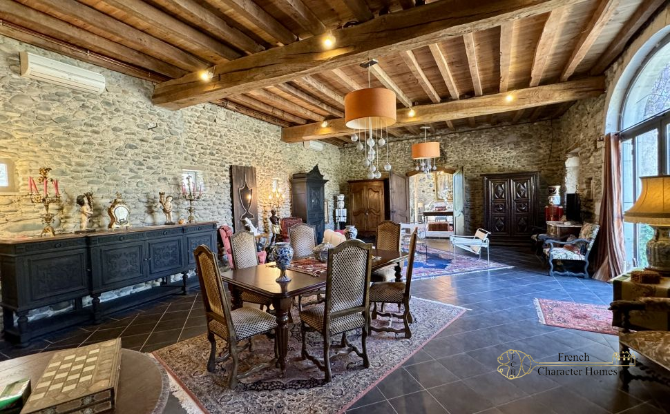 Magnificent 18C Ensemble Bearnaise, With Swimming Pool and 1.8 Hectares of Private Land