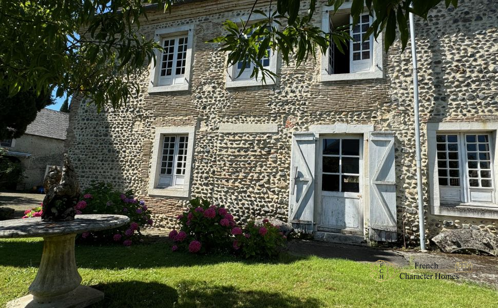 A Characterful late 18C Village Home, with Guest Annex & Barn