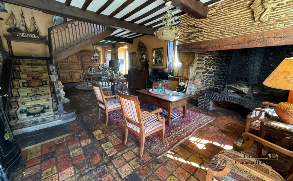 A Characterful late 18C Village Home, with Guest Annex & Barn