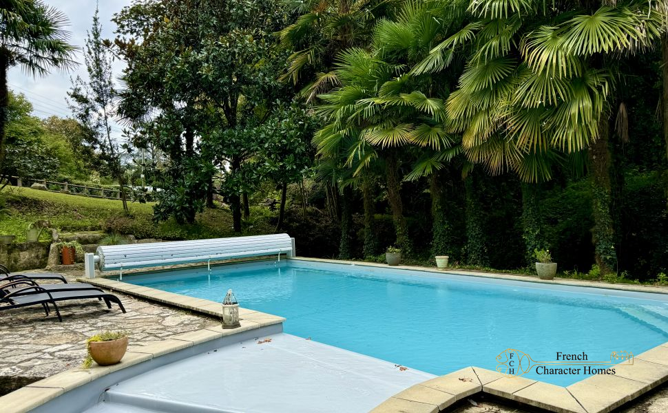 Picturesque 19th Century Watermill In Private Grounds With Swimming Pool