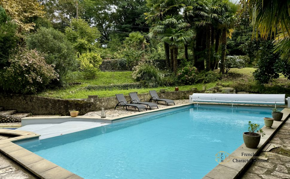 Picturesque 19th Century Watermill In Private Grounds With Swimming Pool