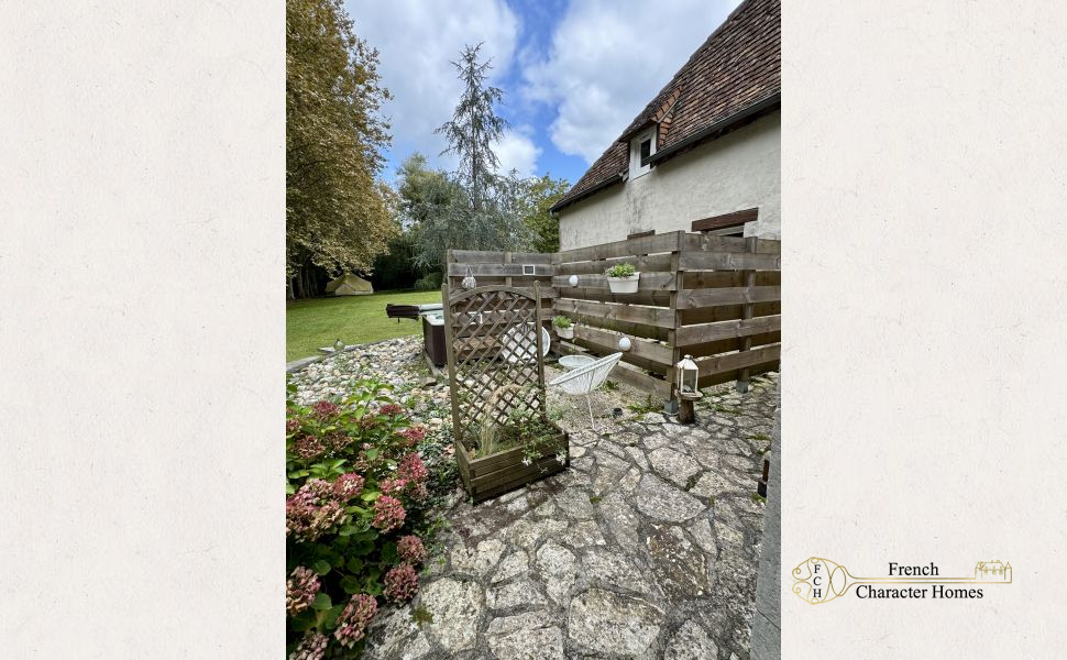 Picturesque 19th Century Watermill In Private Grounds With Swimming Pool