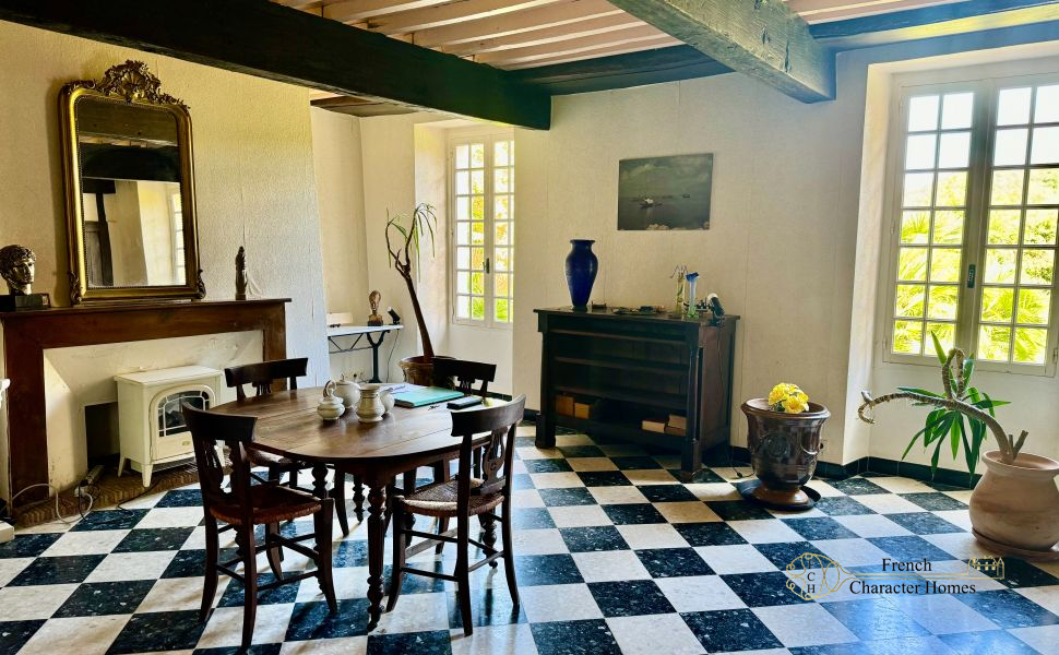 A Striking Maison de Maitre offering an Exceptional Restoration Opportunity!