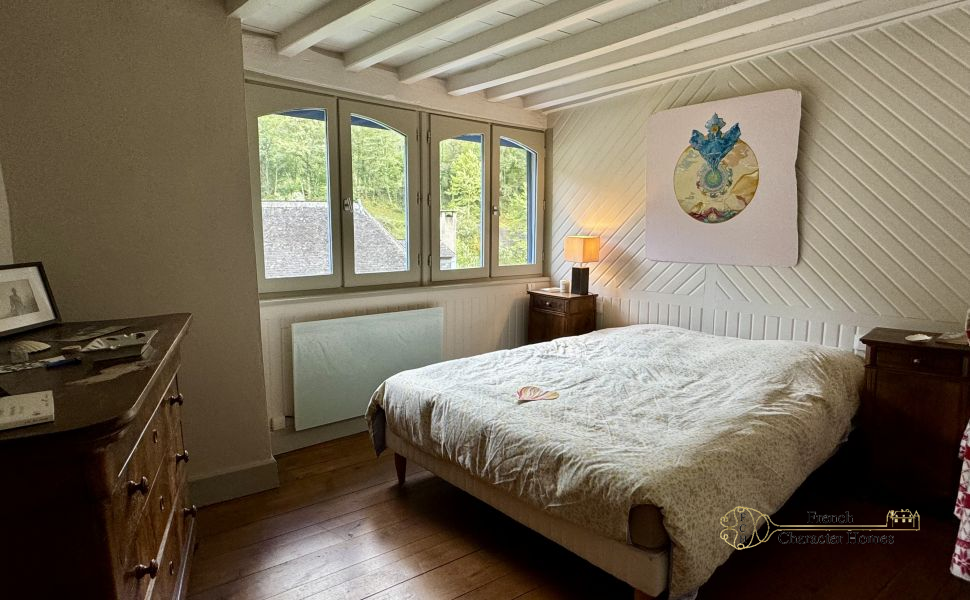 Charming Bearnaise Village House With Artists Studio In the Heart of The Valley Aspe