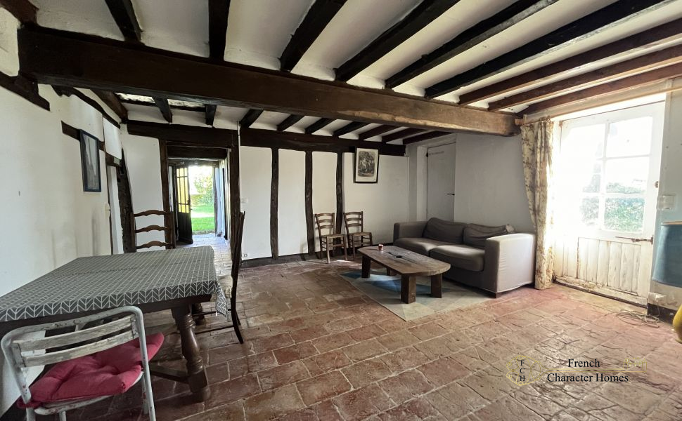 A Former Hunting Lodge, Farmhouse & 2.2 HA of Beautifully Maintained Grounds