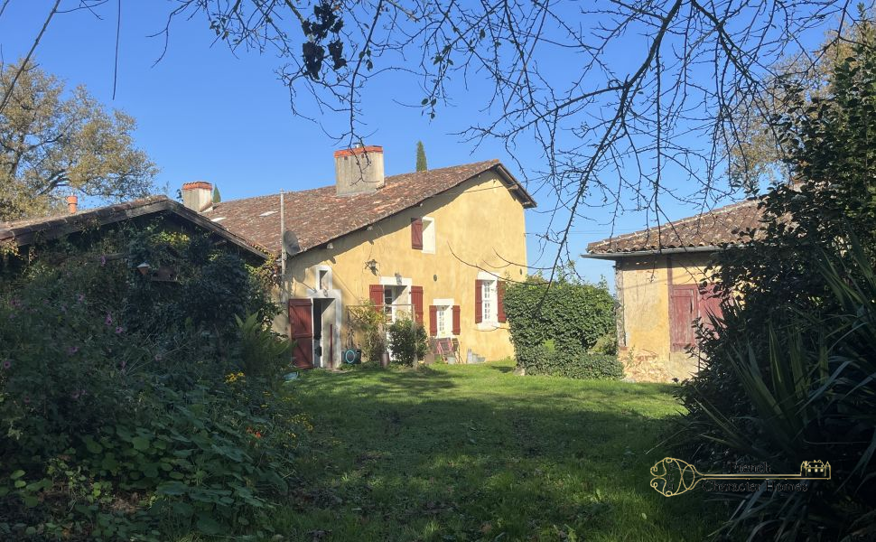 A Former Hunting Lodge, Farmhouse & 2.2 HA of Beautifully Maintained Grounds